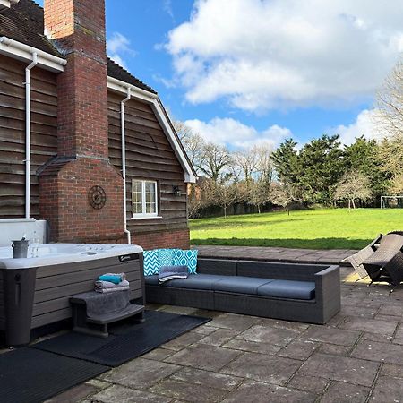 Langford Farmhouse - New Forest National Park Luxury 4Bd, Hot Tub, Cinema, 10 Acres Bartley Eksteriør billede