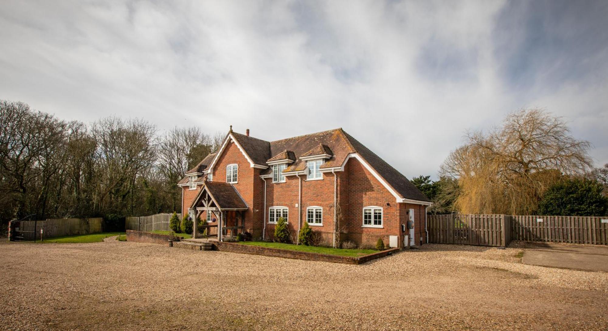 Langford Farmhouse - New Forest National Park Luxury 4Bd, Hot Tub, Cinema, 10 Acres Bartley Eksteriør billede